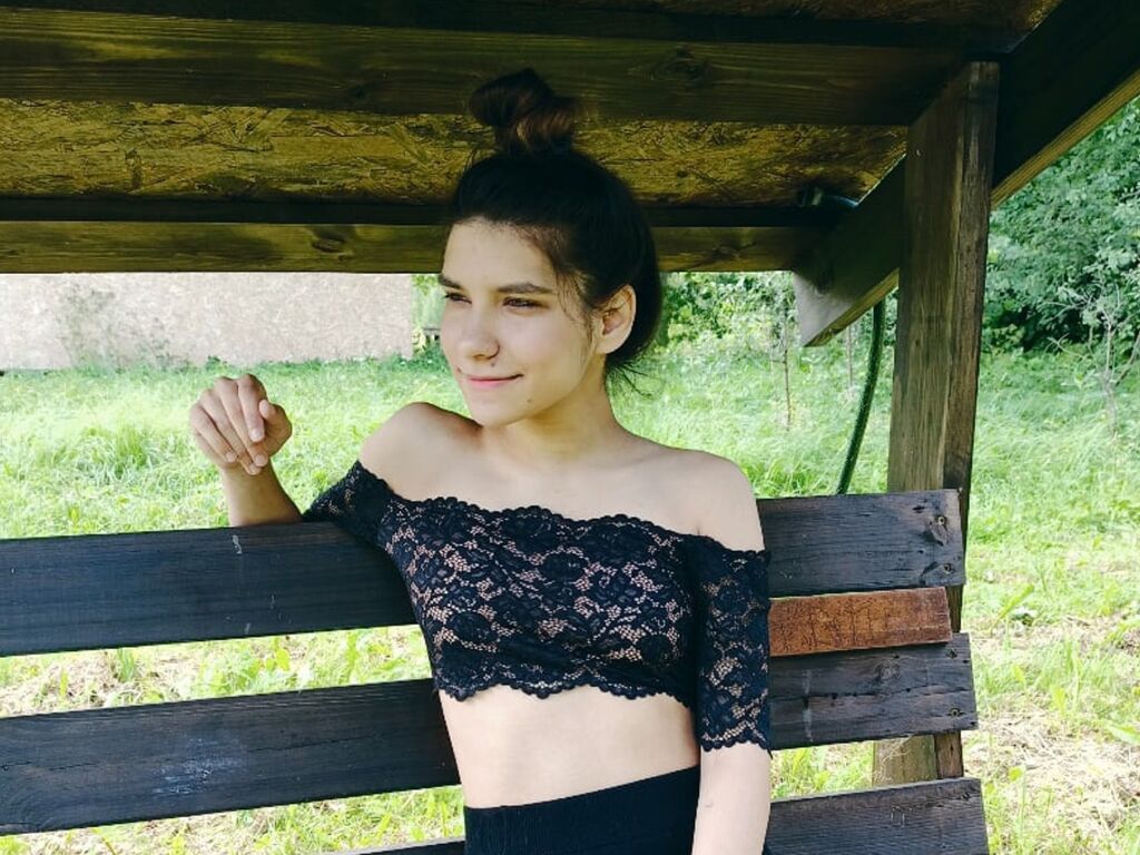 OliviaSelez boobs videochat