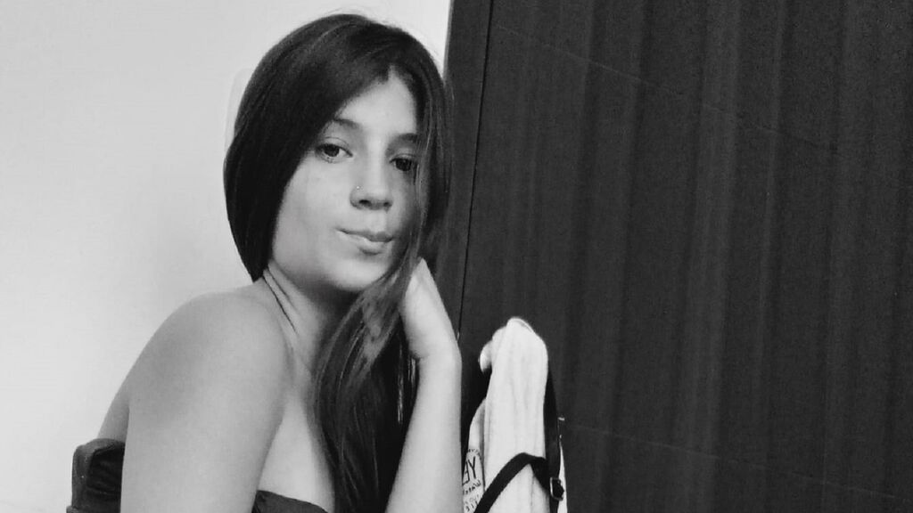  online at GirlsOfJasmin