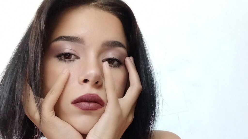  online at GirlsOfJasmin