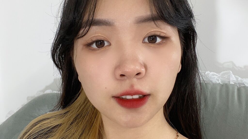  online at GirlsOfJasmin