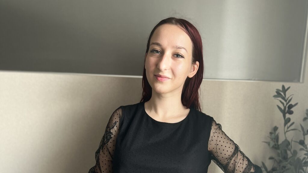 EugeniaSasso online on GirlsOfJasmin