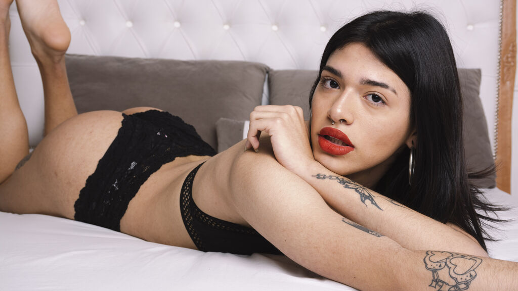  online at GirlsOfJasmin