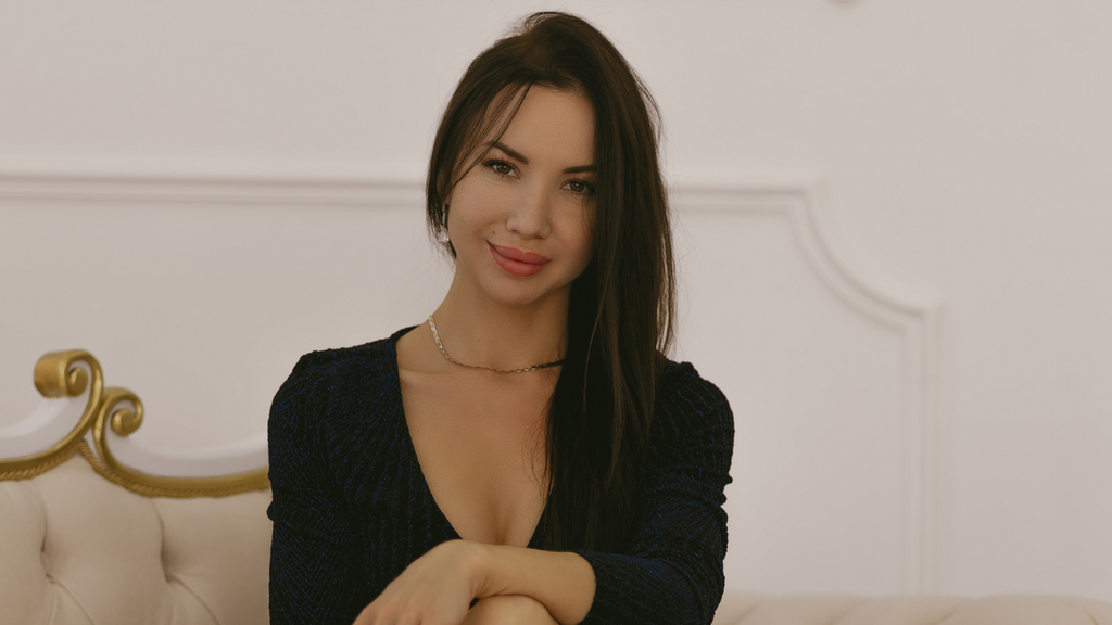  online at GirlsOfJasmin