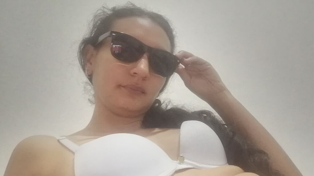  online at GirlsOfJasmin