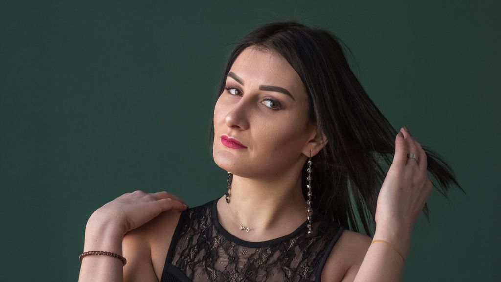  online at GirlsOfJasmin