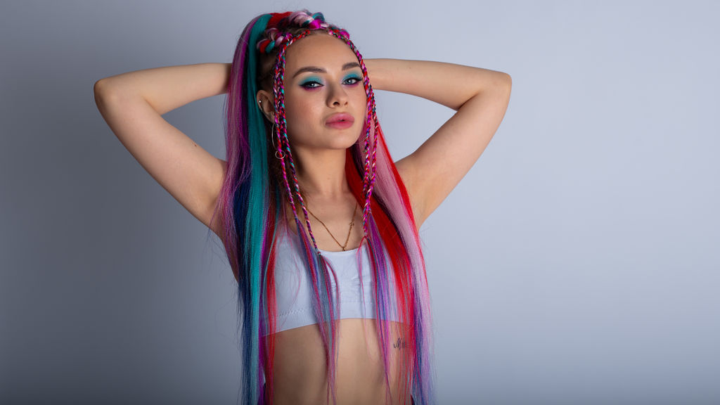 JoyceHall online on GirlsOfJasmin