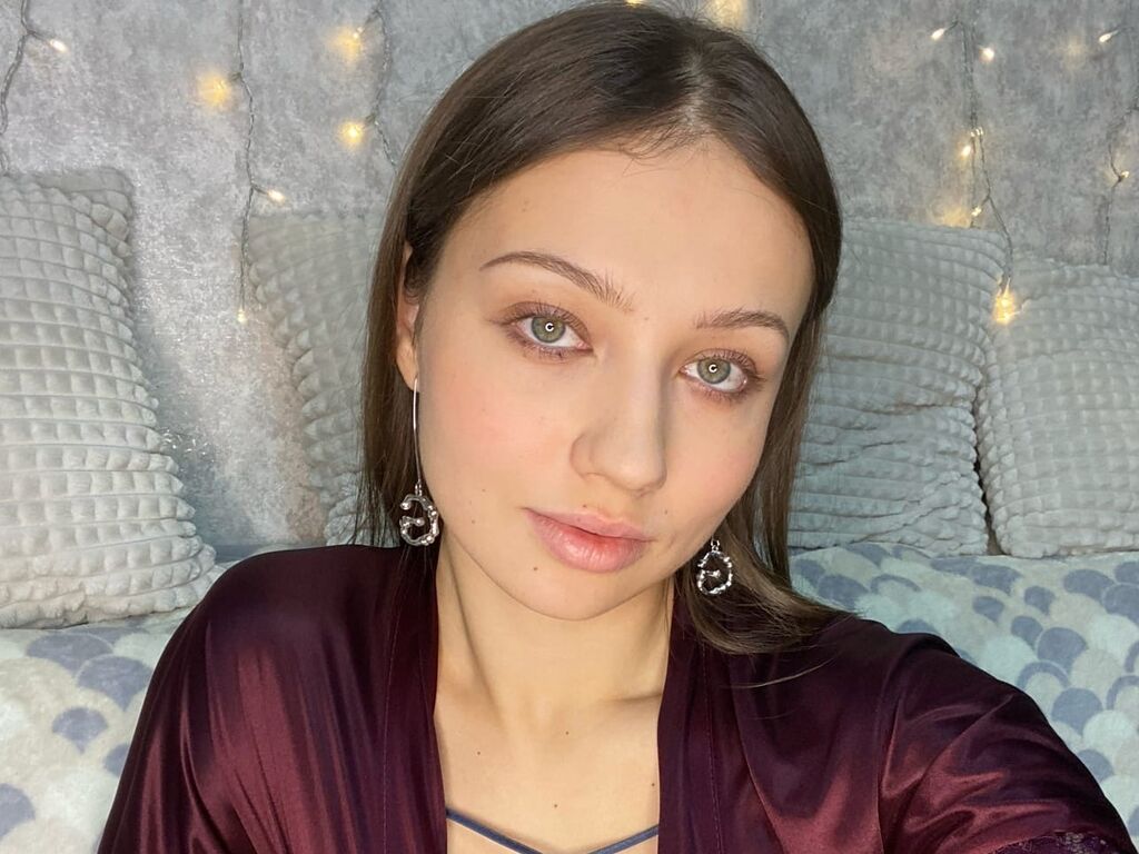 AliceSkylar livejasmin