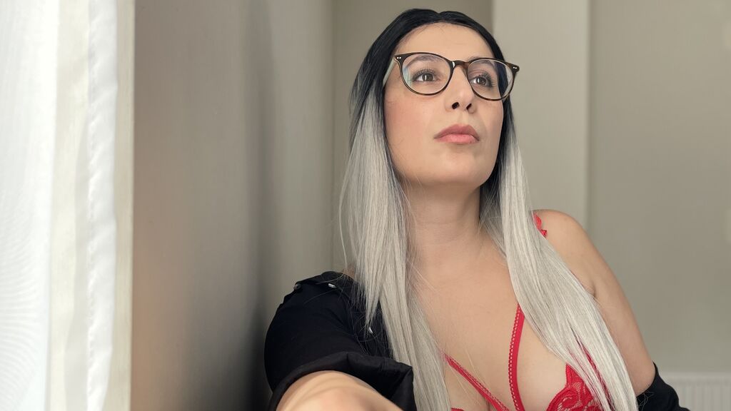  online at GirlsOfJasmin