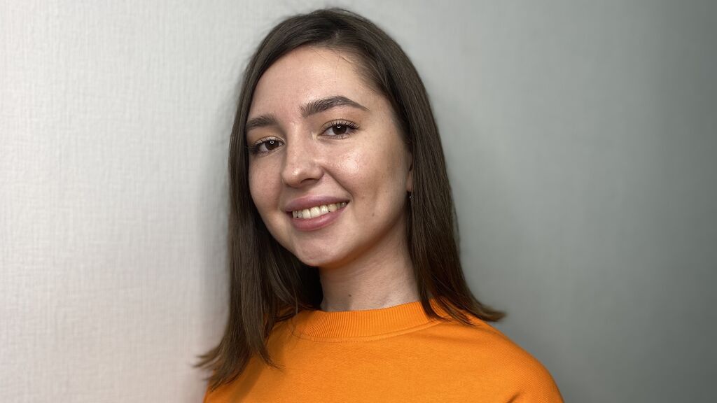  online at GirlsOfJasmin